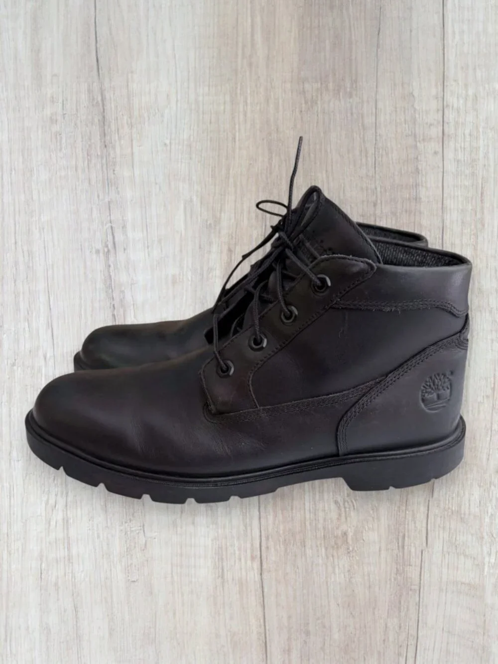 Timberland Waterproof Chukka Boots Black Leather Men's 10.5 Lace Up Work Boots